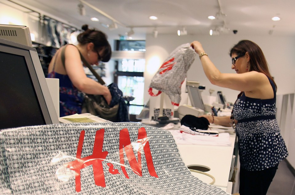 Woman slams H&M clothing sizes
