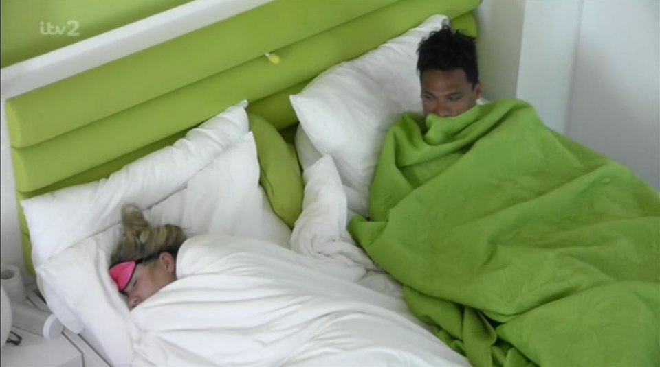 Morning after the night before - Rykard looks confused as he wakes up next to Olivia