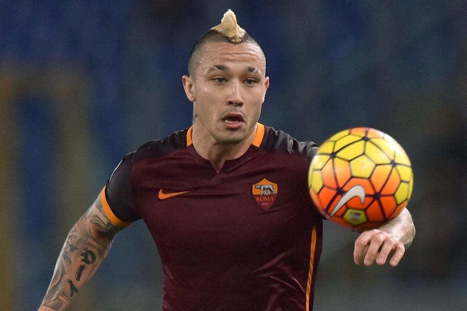 Roma believe that Radja Nainggolan will be staying with them this summer
