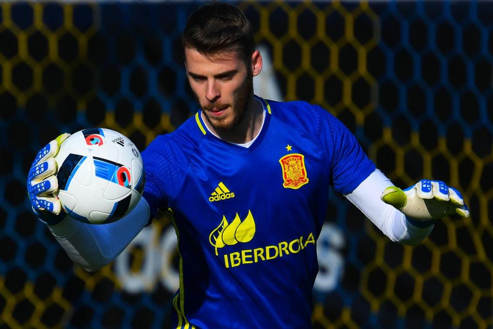 David De Gea is expected to start in goal for the reigning champions