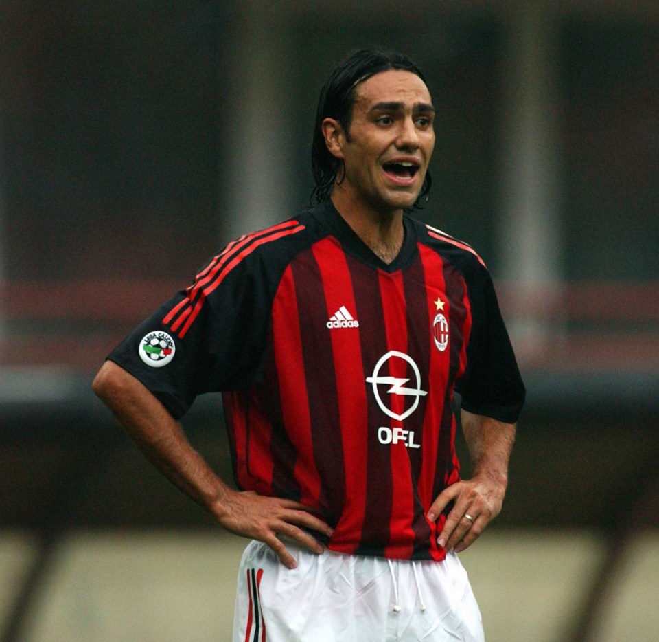 MILAN, ITALY - SEPTEMBER 21: Alessandro Nesta of AC Milan in action during the Serie A match between AC Milan and Perugia, played at the Guiseppe Meazza, San Siro Stadium, Milan, Italy on September 21, 2002. (Photo by Grazia Neri/Getty Images)