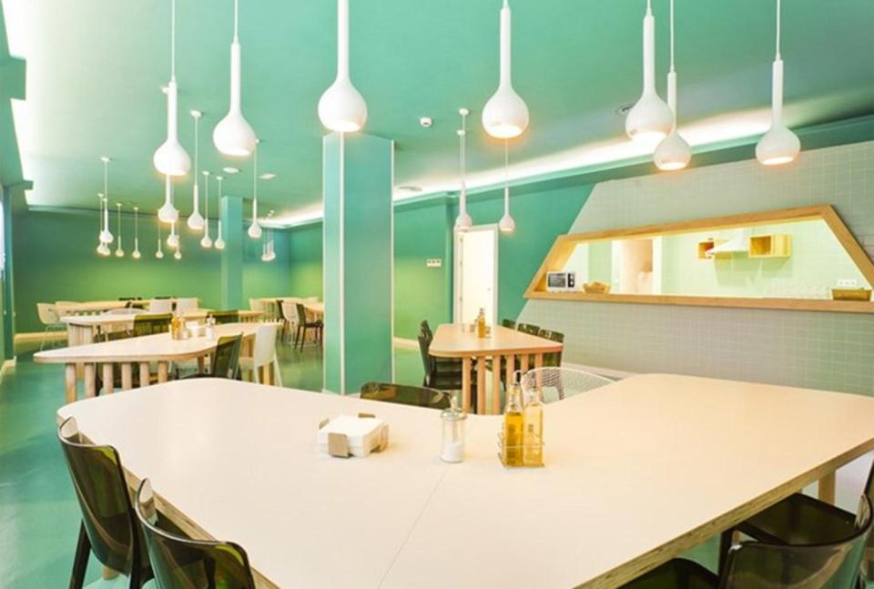 Residencia Students Suites XD are funky self catering flats in the centre of Granada