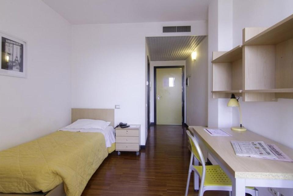Camplus Guest, Rome, is a rather smart B&B