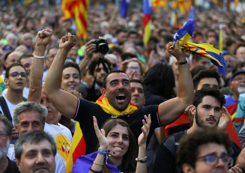 There were cheers as crowds awaited today's historic speech but many were left disappointed 
