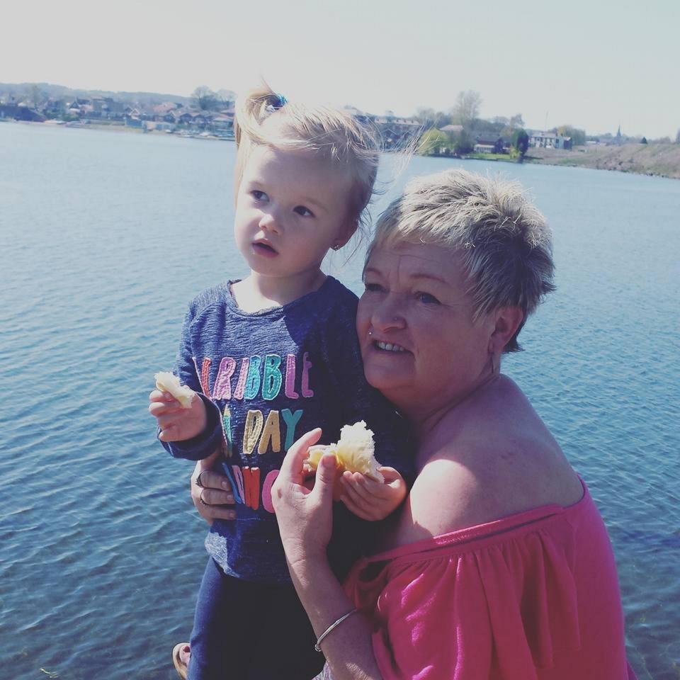 Weeks after seeing her GP, Jean was diagnosed with stage one lung cancer