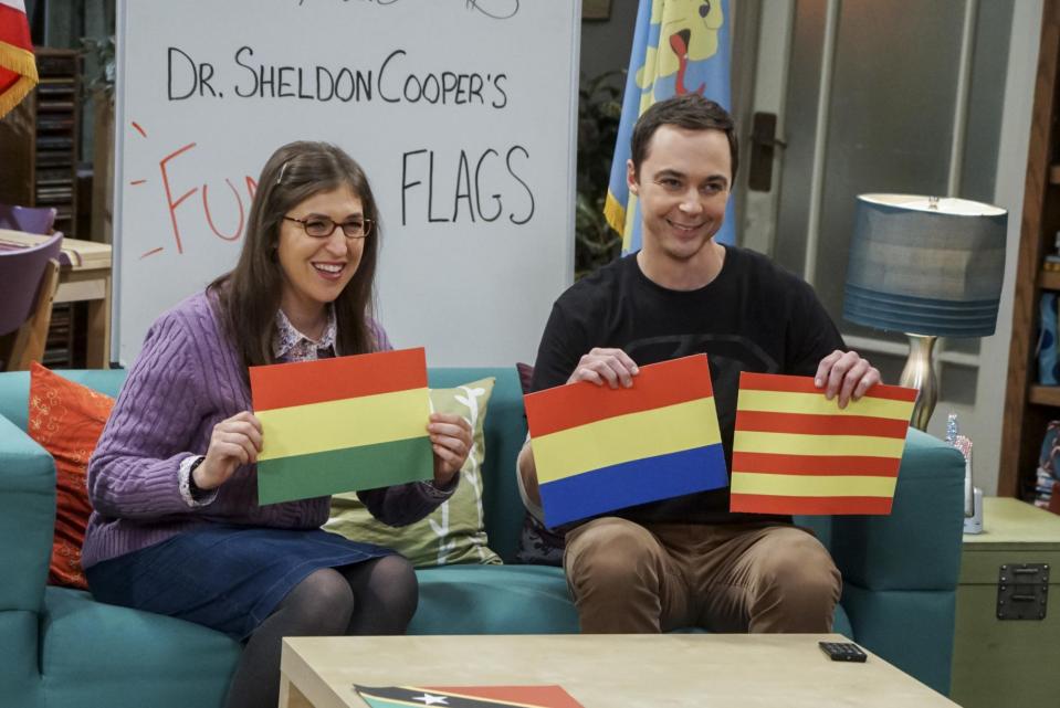  Amy Farrah Fowler (Mayim Bialik) and Sheldon Cooper (Jim Parsons) on the Big Bang Theory