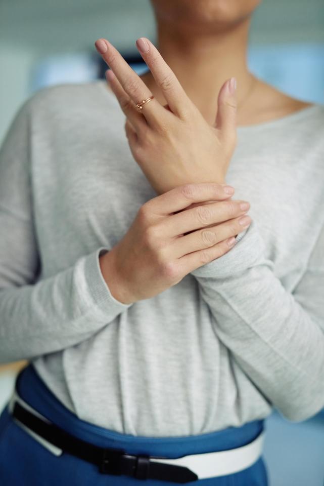  That tingly feeling is due to your blood vessels being constricted