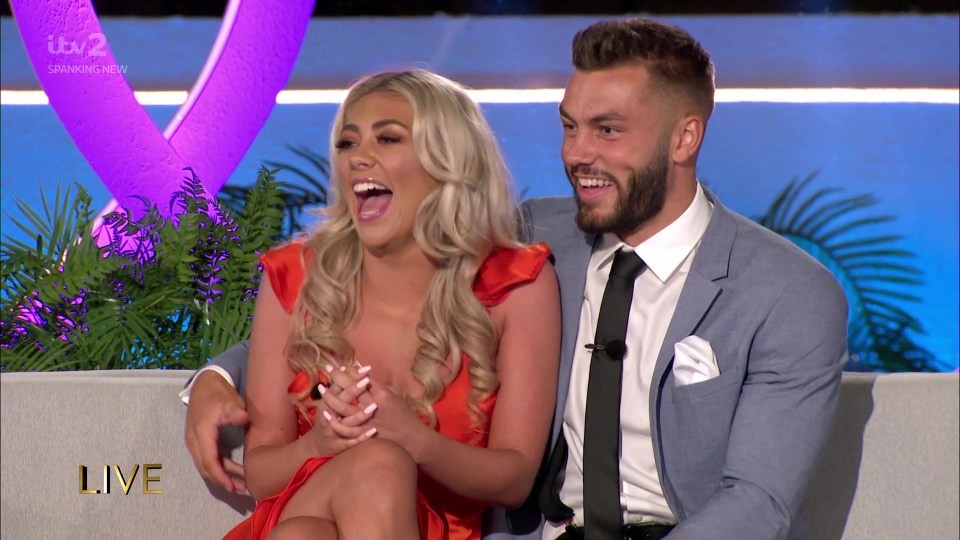  Paige Turley and Finn Tapp are the Love Island 2020 winter winners