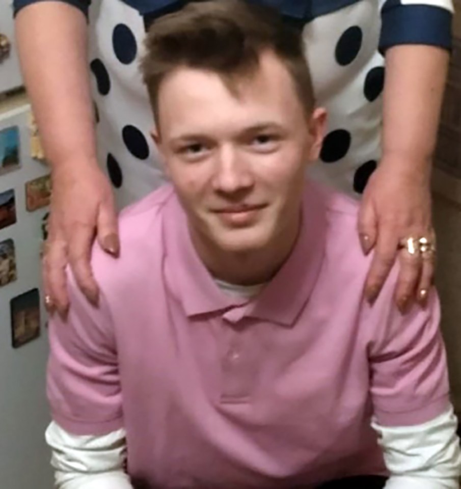 Sergey Ustinov, 18, froze to death after his car broke down in Siberia