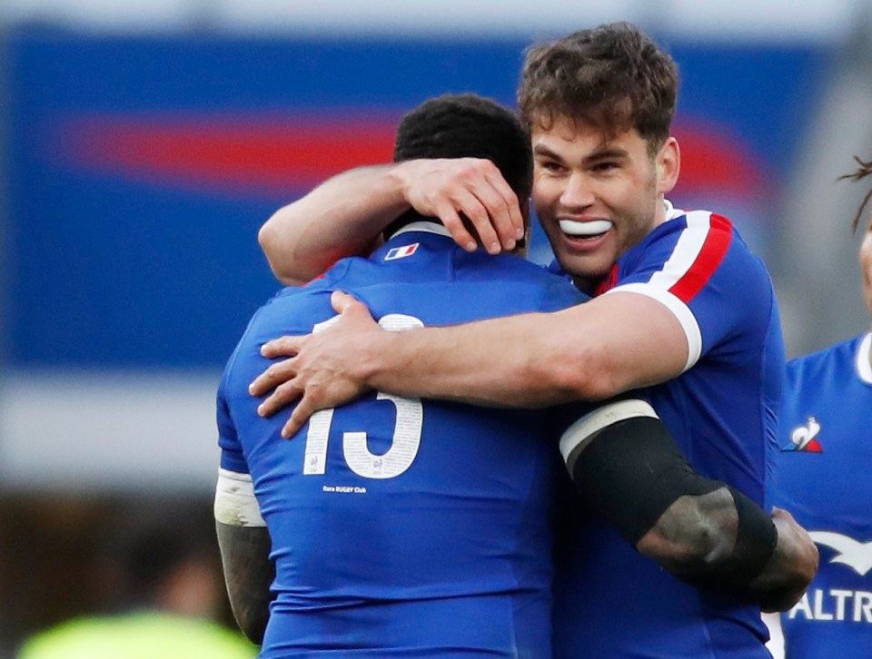 France went into half time in the lead thanks to tries from Dupont and Penaud