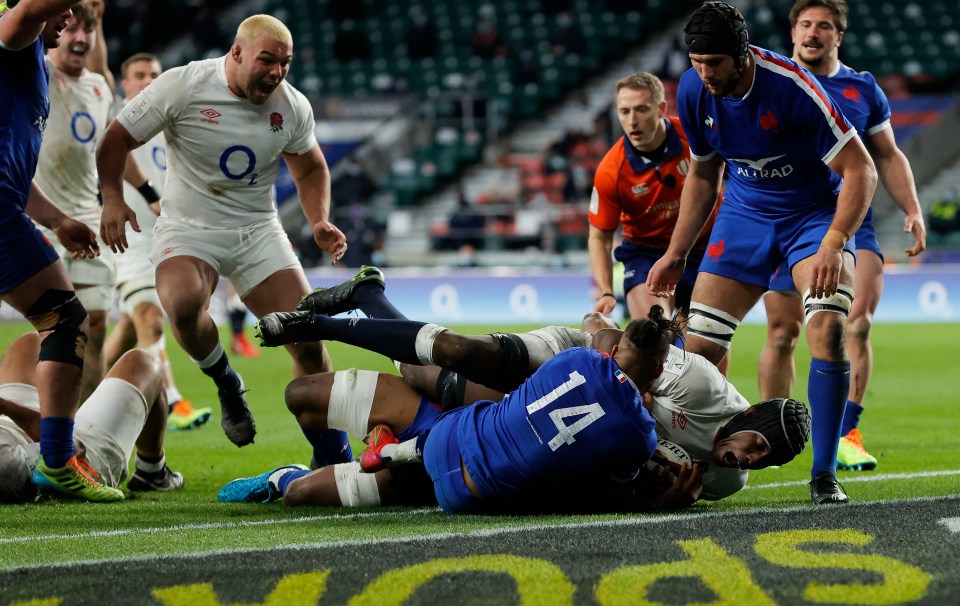 Maro Itoje crossed the line at Twickenham as England snatched a last-gasp win over France