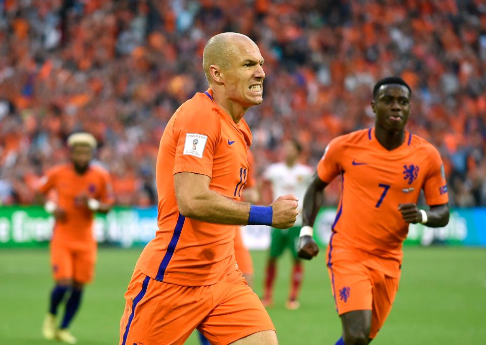 Robben says he is ready to return for Holland at the Euros if needed
