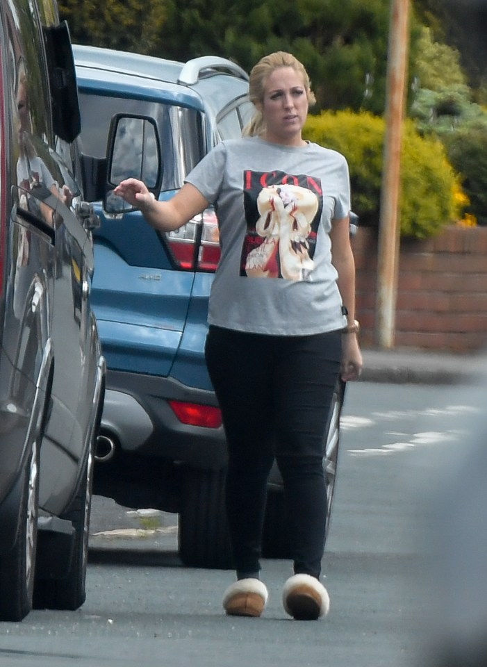 Paris was dressed down in leggings and a T-shirt