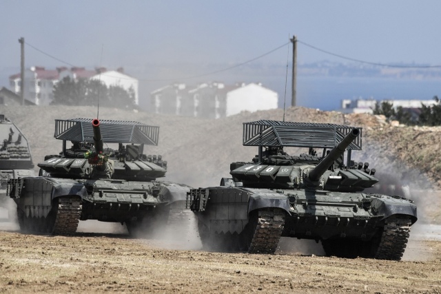 Russian tanks in Crimea have been fitted with anti-missile 'umbrellas'