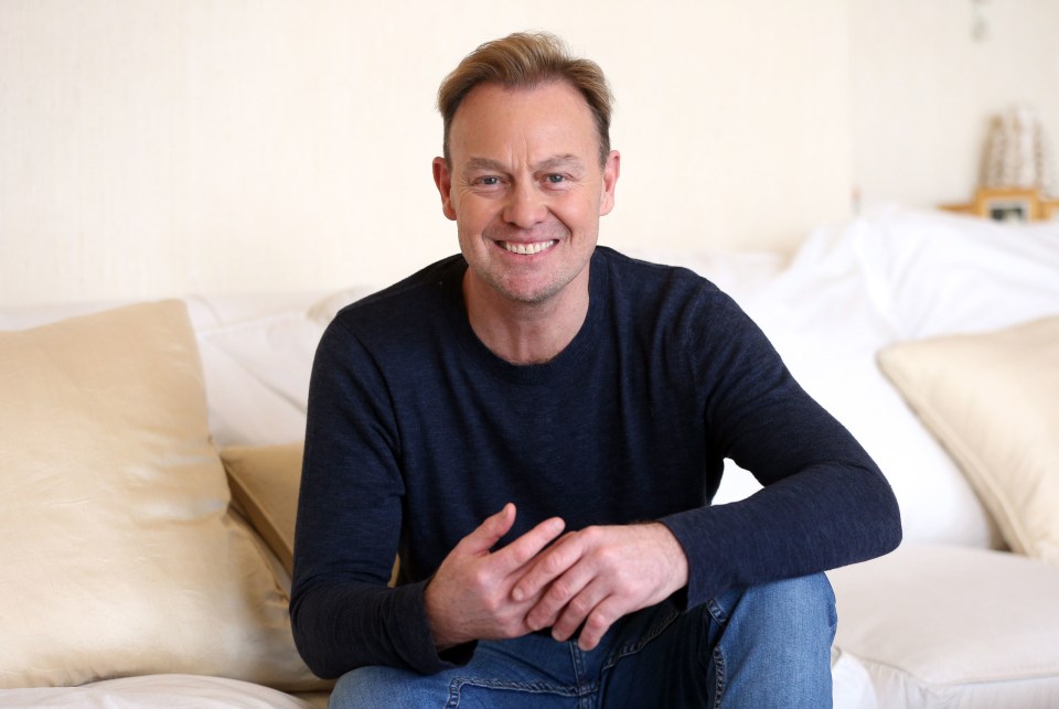Jason, who played Scott Robinson, told show execs that he is flying to Melbourne in April and could potentially film a dramatic comeback
