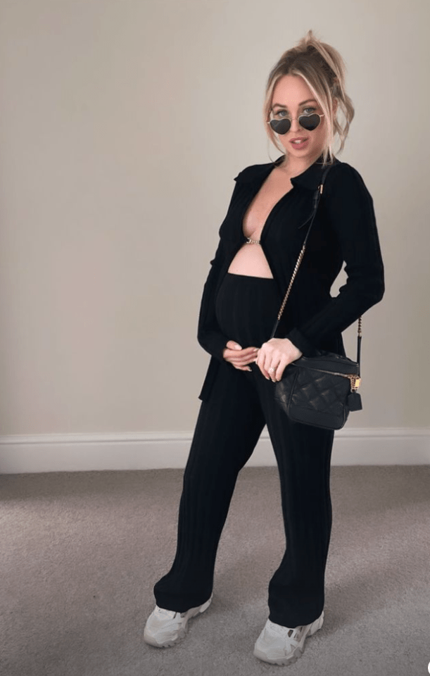 The pregnant Hollyoaks star wowed in the two piece as she cradled her belly