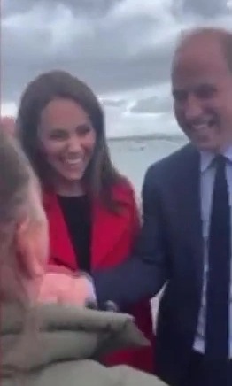 One woman praised the couple for how they are bringing up their kids