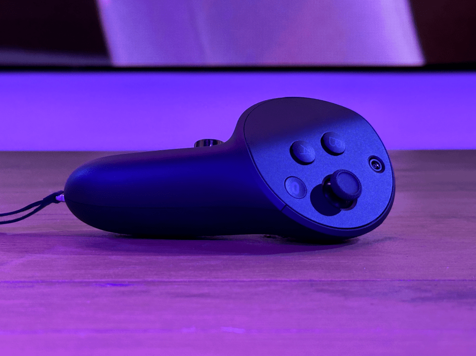 The redesigned controllers can be tracked without line-of-sight to the front of the headset