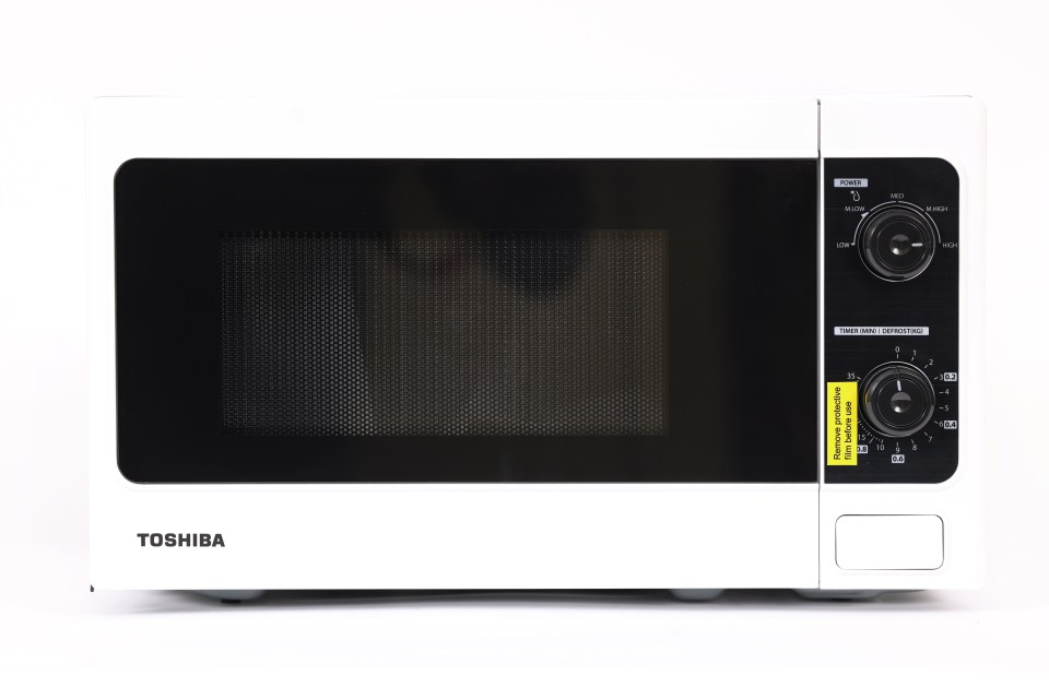 This Toshiba microwave looks a bit cheap but was fine for Lynsey's basic use