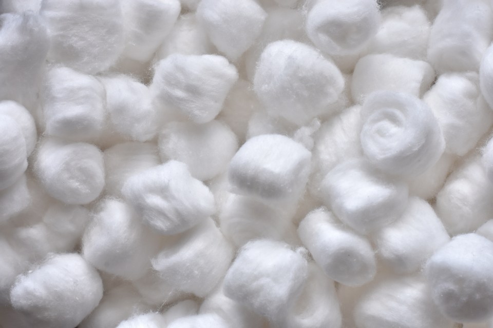 All you need are some cotton balls and some essential oils or vinegar