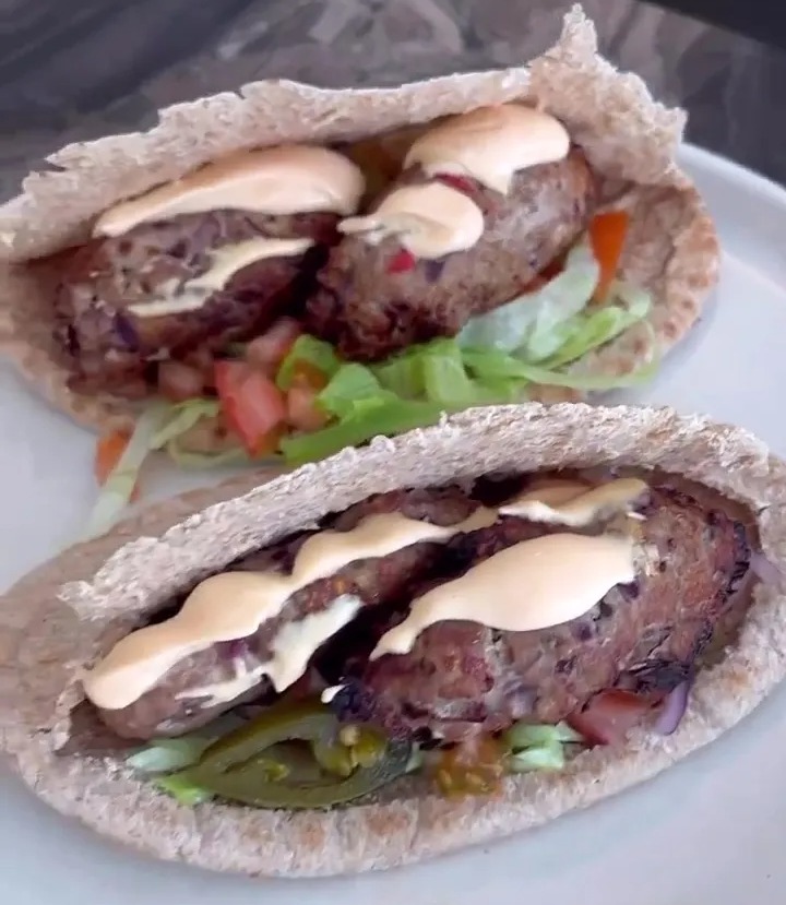 And are best served with salad and sauce in a pitta bread