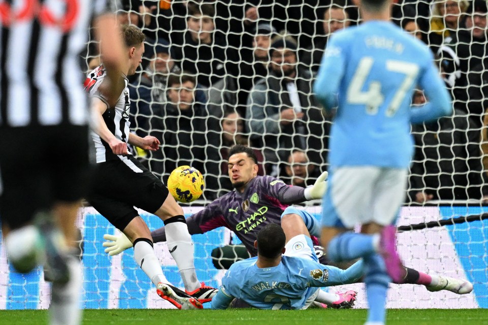 Kyle Walker clashed with Ederson and Sean Longstaff in the early stages of the game - leading to the injury