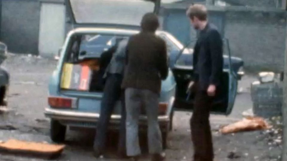 McGuinness and accomplices place the bomb in the VW estate