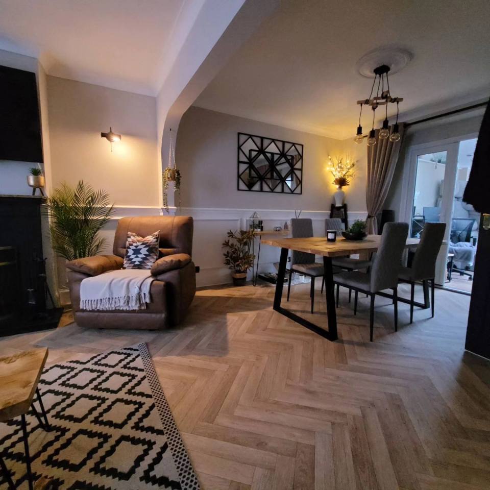 Social media users were stunned at the living room's transformation