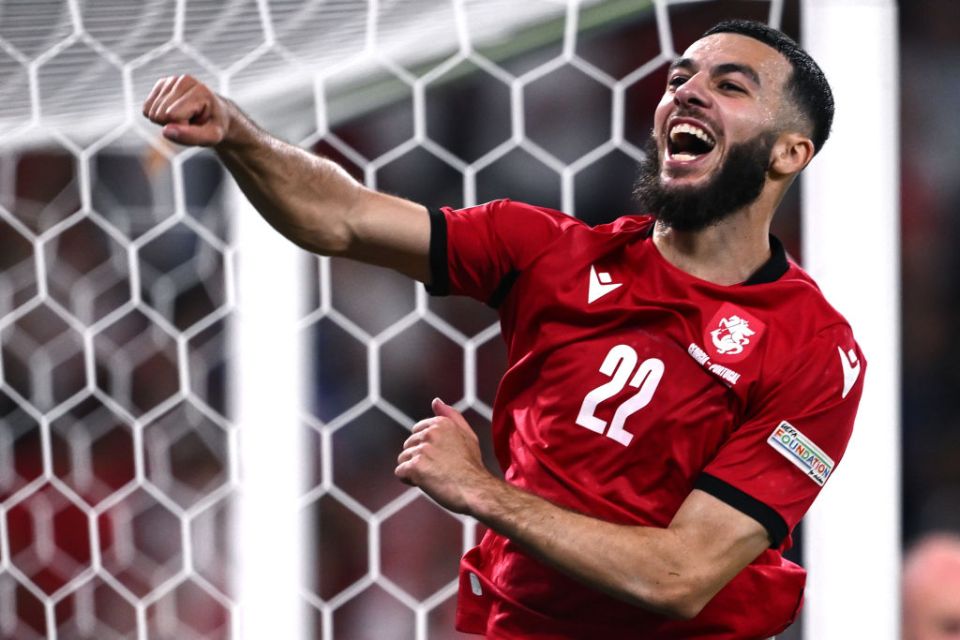GELSENKIRCHEN, GERMANY - JUNE 26: Georges Mikautadze of Georgia celebrates the win at the end of the UEFA EURO 2024 group stage match between Georgia and Portugal at Arena AufSchalke on June 26, 2024 in Gelsenkirchen, Germany. (Photo by Image Photo Agency/Getty Images)