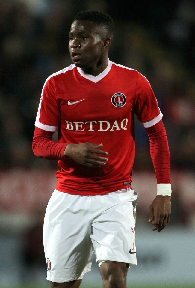 File Photo: Everton expect to complete a ¿10m deal for Charlton's 19-year-old forward Ademola Lookman early in the January transfer window. Charlton Athletic's Ademola Lookman ... Scunthorpe United v Charlton Athletic - Sky Bet League One - Glanford Park ... 20-09-2016 ... Scunthorpe ... UK ... Photo credit should read: Richard Sellers/EMPICS Sport. Unique Reference No. 28720018 ...