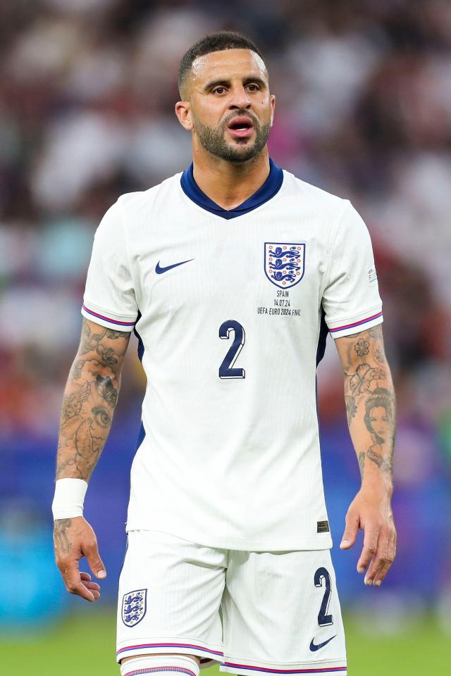 a soccer player with the number 2 on his jersey