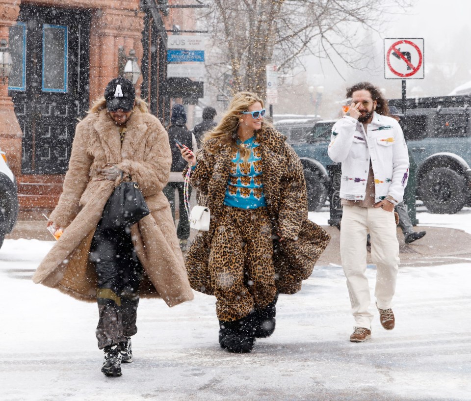 Heidi Klum and Tom Kaulitz skiing in Aspen.