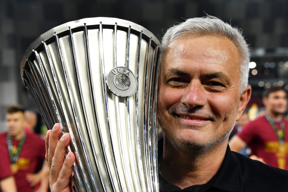TIRANA, ALBANIA - MAY 25: Jose Mourinho, Head Coach of AS Roma lifts the UEFA Europa Conference League Trophy after their sides victory during the UEFA Conference League final match between AS Roma and Feyenoord at Arena Kombetare on May 25, 2022 in Tirana, Albania. (Photo by Valerio Pennicino - UEFA/UEFA via Getty Images)