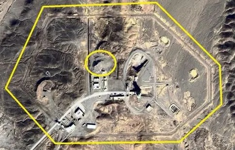 Satellite image of a suspected Iranian nuclear facility.