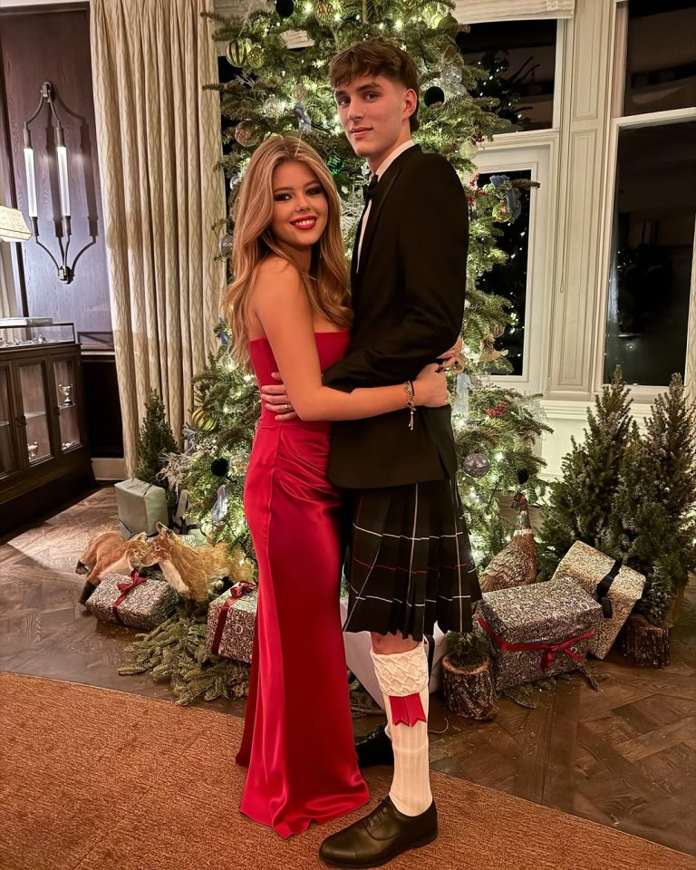 Amanda Holden with family at Christmas.