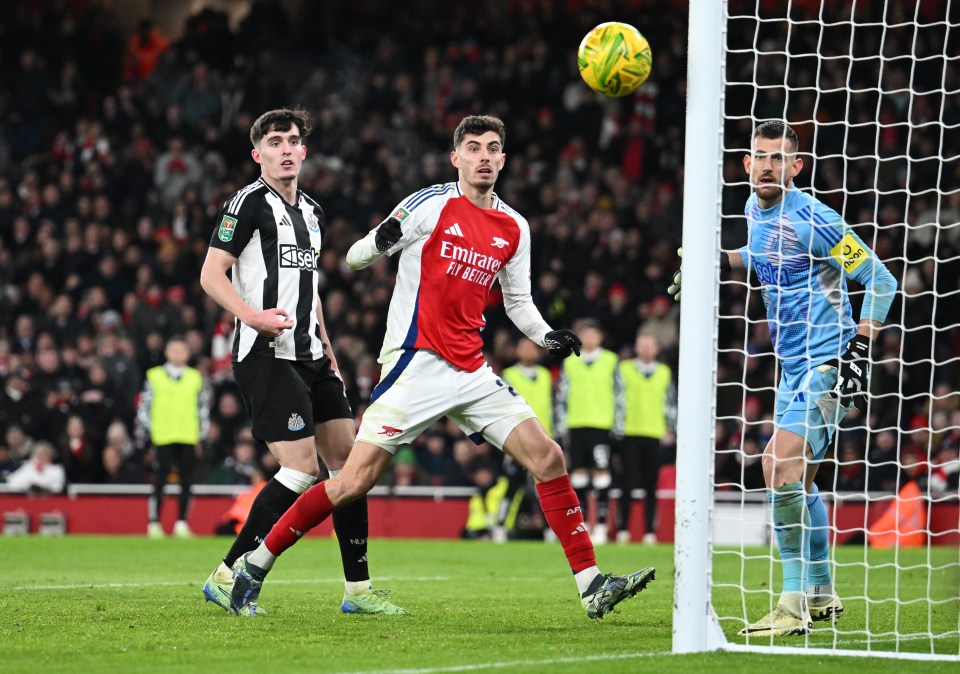 Kai Havertz's shot goes wide during an Arsenal vs Newcastle United match.