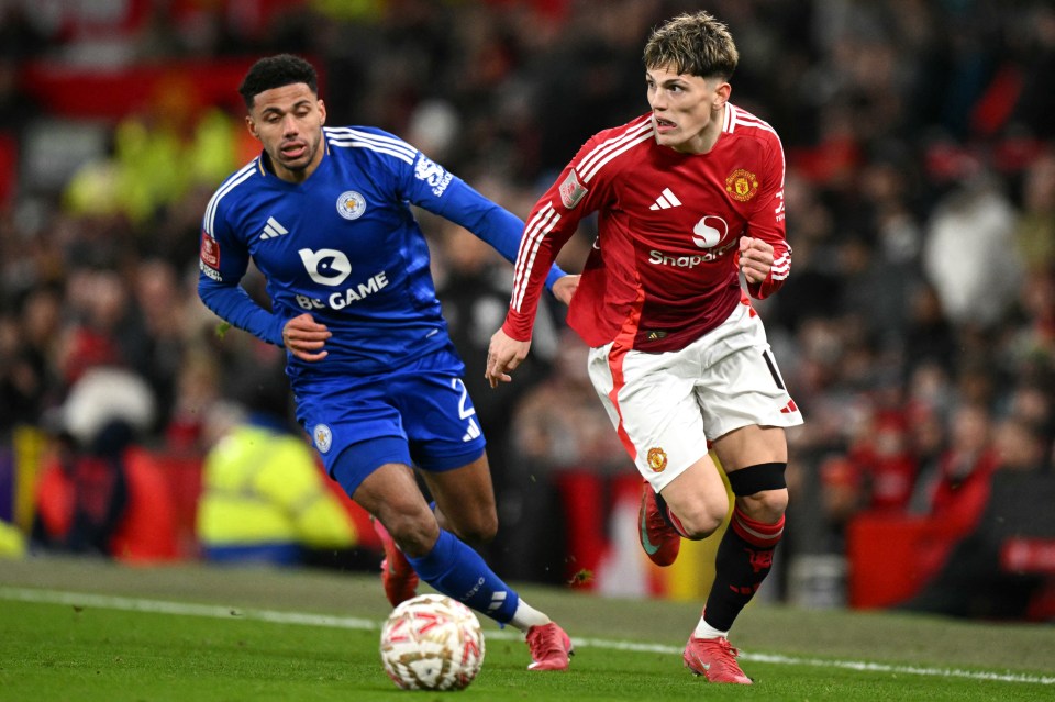 Alejandro Garnacho of Manchester United dribbling the ball past James Justin of Leicester City.