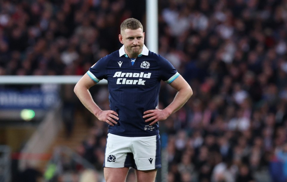 LONDON, ENGLAND - FEBRUARY 22: Finn Russell of Scotland looks dejected during the Guinness Six Nations 2025 match between England and Scotland at the Allianz Twickenham Stadium on February 22, 2025 in London, England. (Photo by David Rogers/Getty Images)