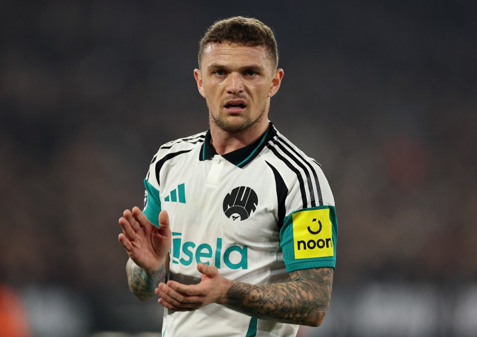 Kieran Trippier of Newcastle United clapping.