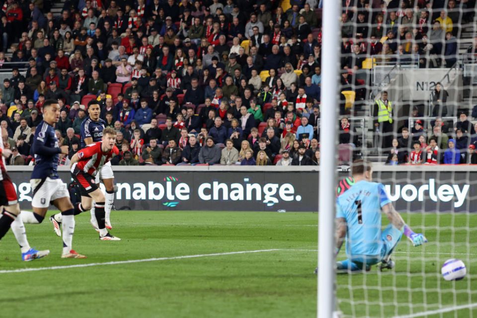 BRENTFORD, ENGLAND - MARCH 8: Brentford goalkeeper Mark Flekken is beaten by a shot from Ollie Watkins of Aston Villa, who scores the opening goal during the Premier League match between Brentford FC and Aston Villa FC at Brentford Community Stadium on March 8, 2025 in Brentford, England. (Photo by Charlotte Wilson/Offside/Offside via Getty Images)