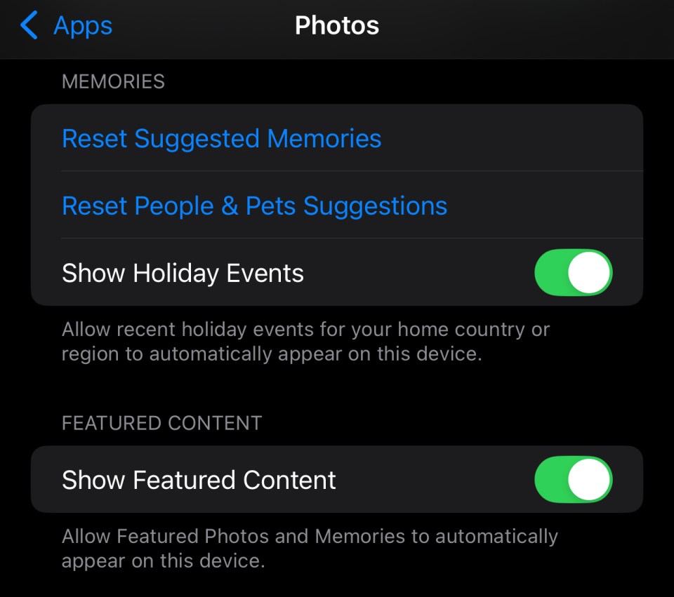 Screenshot of iPhone Photos settings showing options to reset memories, people & pets suggestions, and featured content.