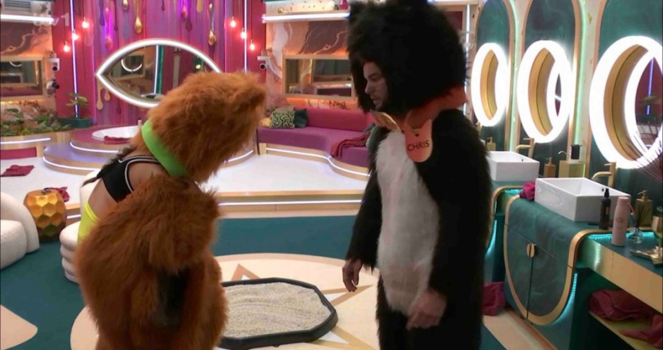 EROTEME.CO.UK FOR UK SALES: Contact Caroline If bylined must credit ITV1 Celebrity Big Brother Picture shows: JoJo Swia wees in the cat area. Chris Hughes is there. NON-EXCLUSIVE Date: Friday 18th April 2025 Job: 250418UT11 London, UK EROTEME.CO.UK Disclaimer note of Eroteme Ltd: Eroteme Ltd does not claim copyright for this image. This image is merely a supply image and payment will be on supply/usage fee only.