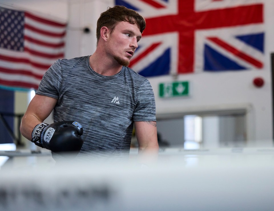 SHEFFIELD, ENGLAND - APRIL 1: Dalton Smith during a media workout at Steel City Gym ahead of his upcoming fight on April 1, 2025 in Sheffield, England. (Photo by Mark Robinson/Matchroom Boxing/Getty Images)