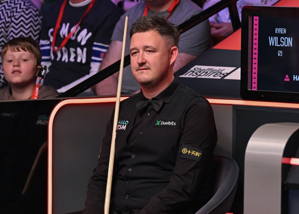 Kyren Wilson at a snooker match.