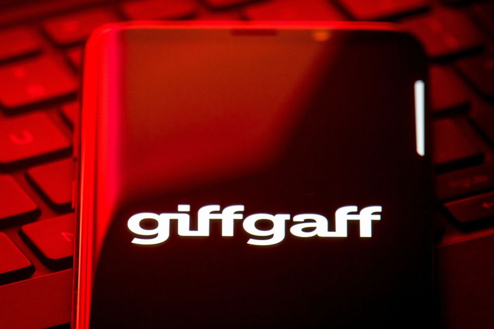 Giffgaff logo on a smartphone screen.