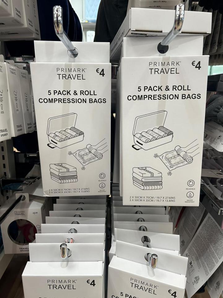 Primark Travel 5-pack compression bags (€4).