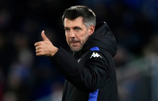 Paulo Pezzolano, head coach of Real Valladolid, giving a thumbs up.