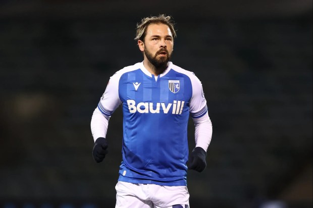 GILLINGHAM, ENGLAND - DECEMBER 20: Bradley Dack of Gillingham during the Sky Bet League 2 match between Gillingham FC v Cheltenham Town FC at Priestfield Stadium on December 20, 2024 in Gillingham, England. (Photo by Crystal Pix/MB Media/Getty Images)