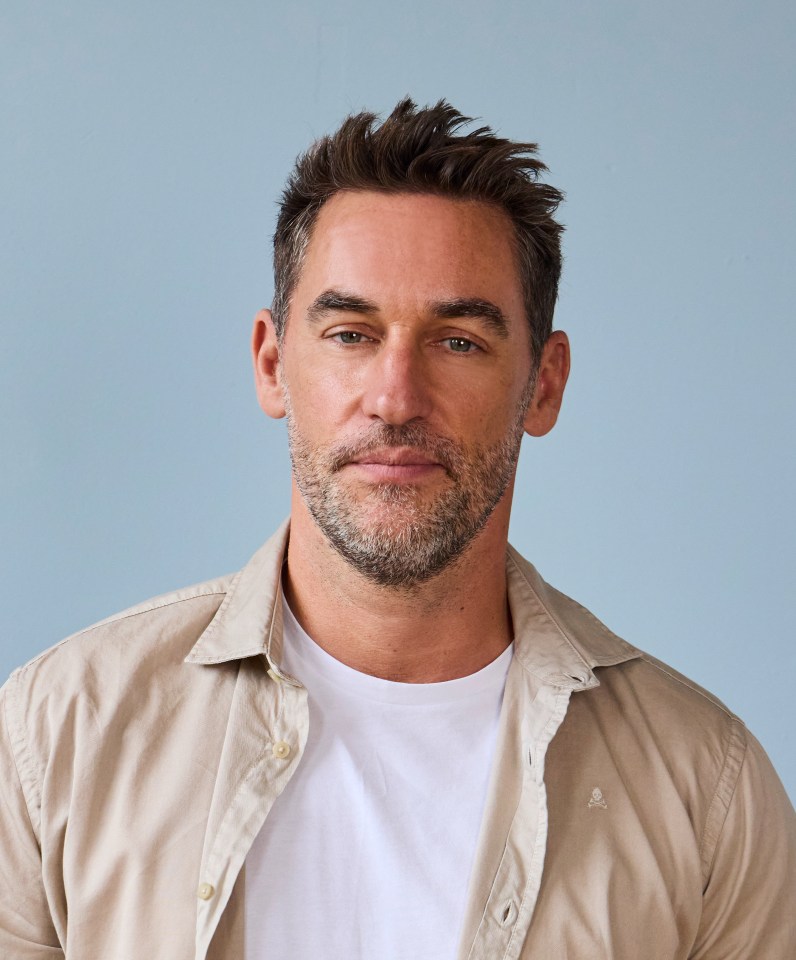 Portrait of Rob Hobson.