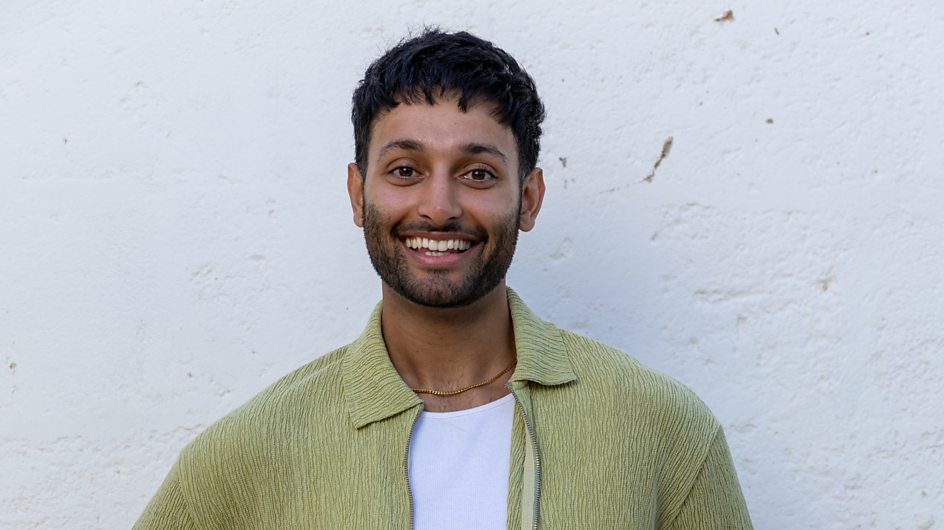 Jas, a 27-year-old finance analyst from Glasgow, smiling.